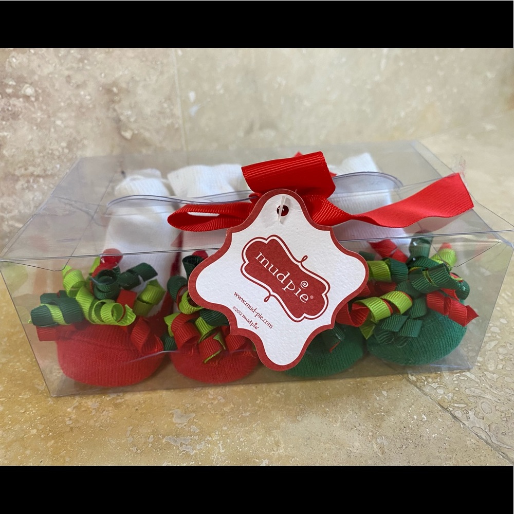 Mudpie Baby Girl Christmas Socks Set of 2 New 0-12 months